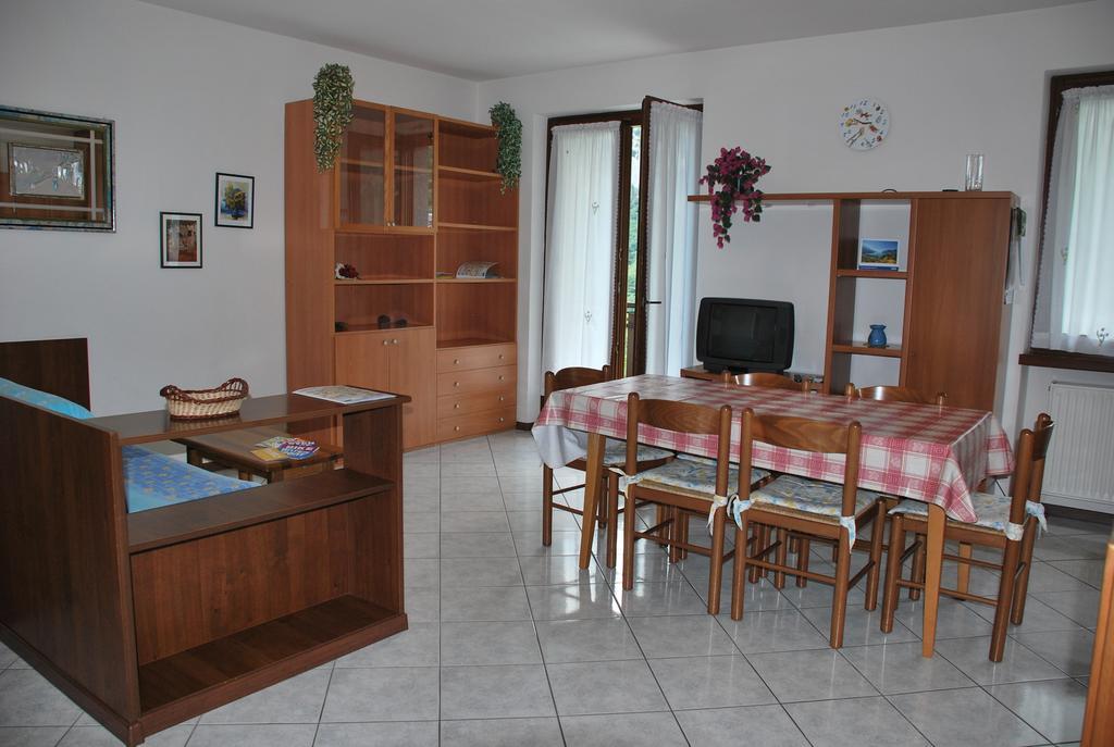 Appartamenti Stanga Ivo Tenno Kamer foto