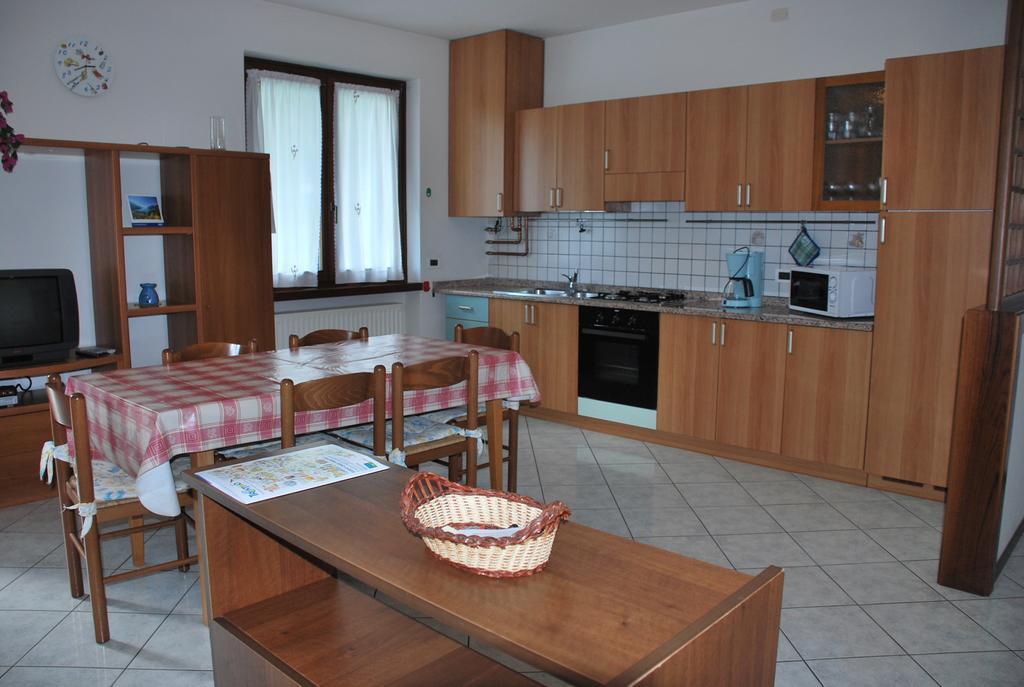 Appartamenti Stanga Ivo Tenno Kamer foto